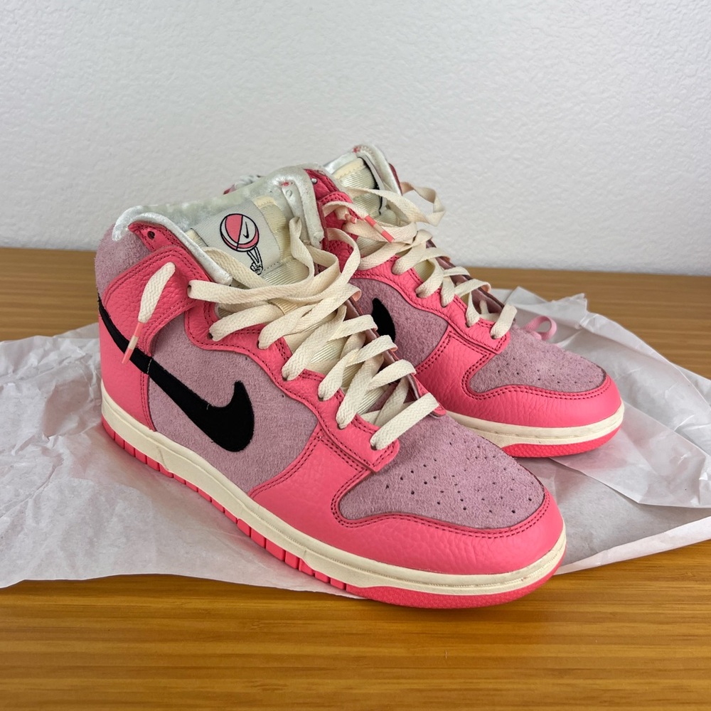 Pink Nike Sneakers with Extra Laces Women's Size 9